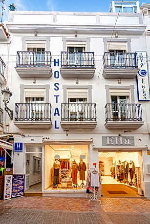 Double Room 10 m2 with Private Bathroom