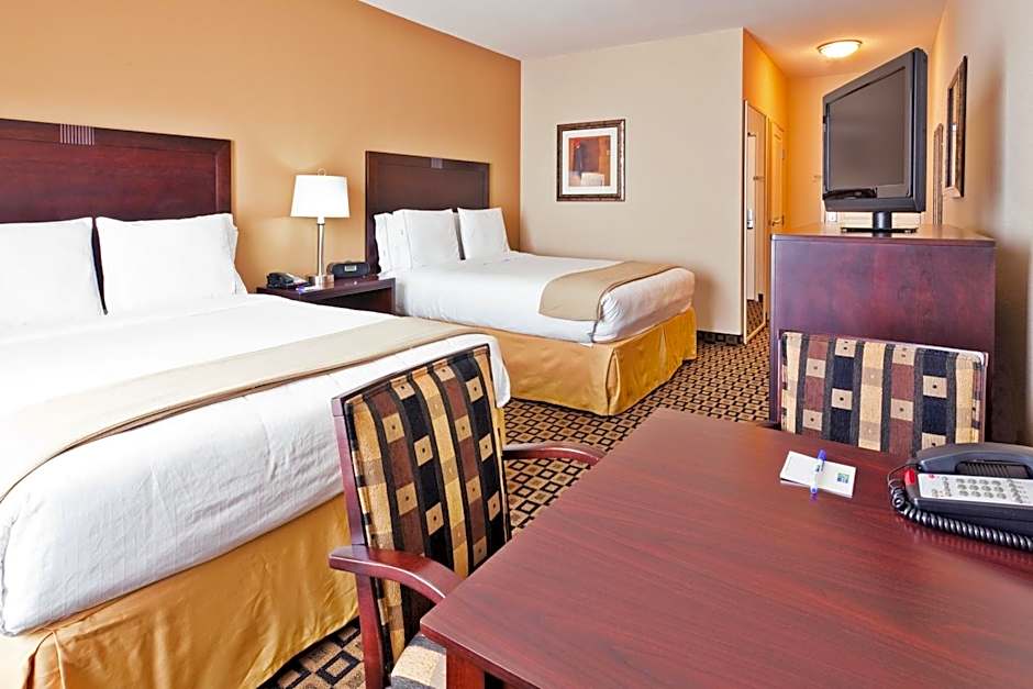 Holiday Inn Express & Suites Clovis By IHG