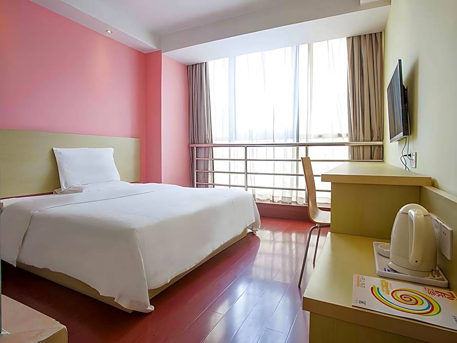 7 Days Inn Wuchang Zhongshan Road Xiaodongmen Metro Station