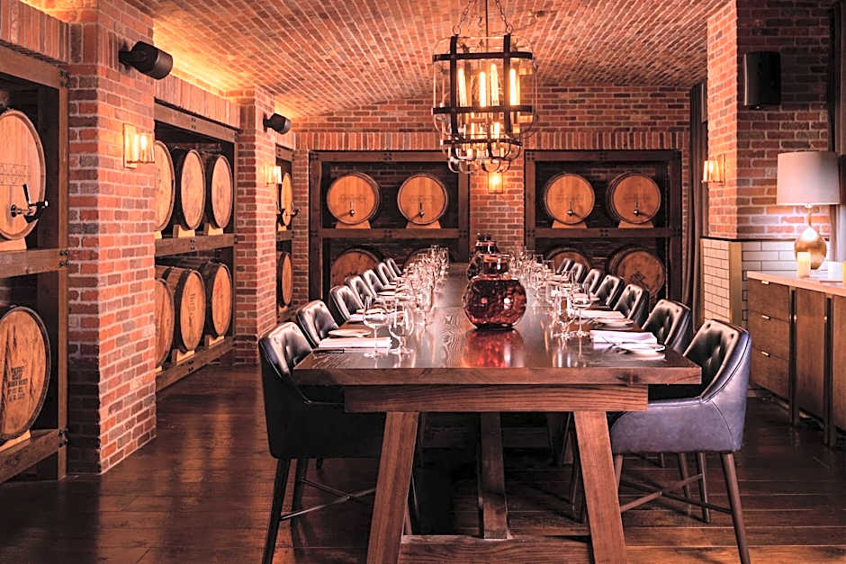 Hotel Distil, Autograph Collection