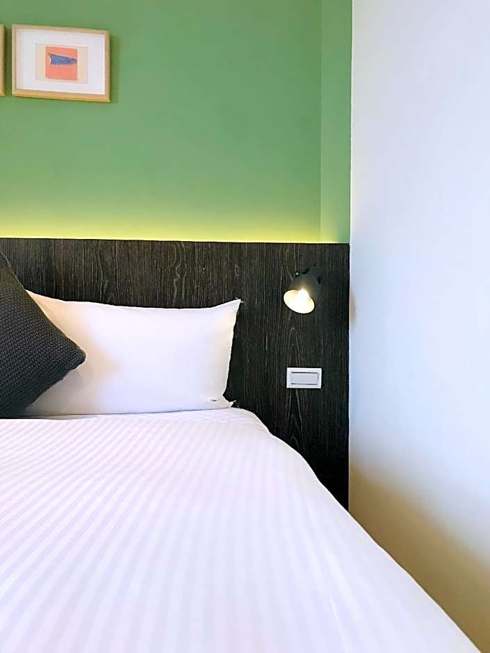Just Enjoy Business Hotel