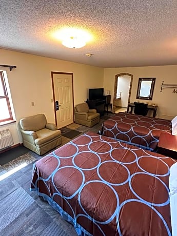 Queen Room with Two Queen Beds - Non-Smoking