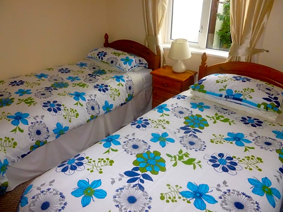 The Ocean Wave Bed & Breakfast