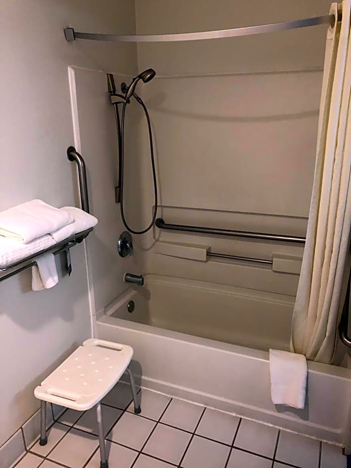 Super 8 by Wyndham Fernley