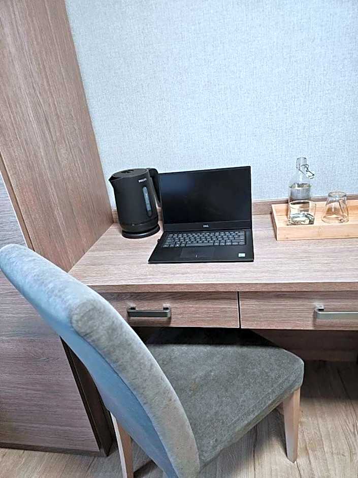 Restauracja i Noclegi Pod Kasztanami