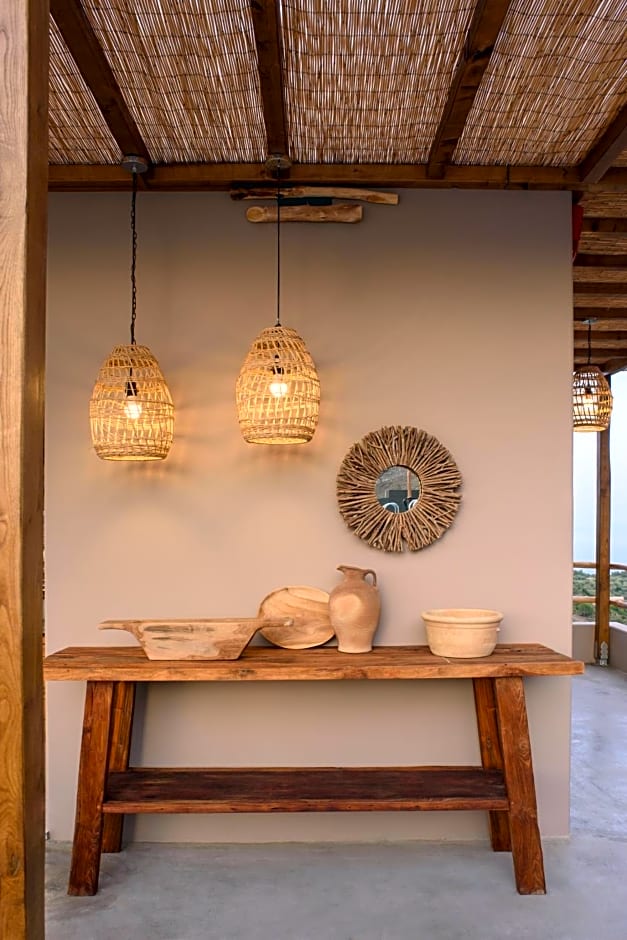 Aletri Swim Up Boutique Hotel