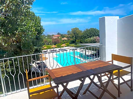 Superior Double or Twin Room with Garden View