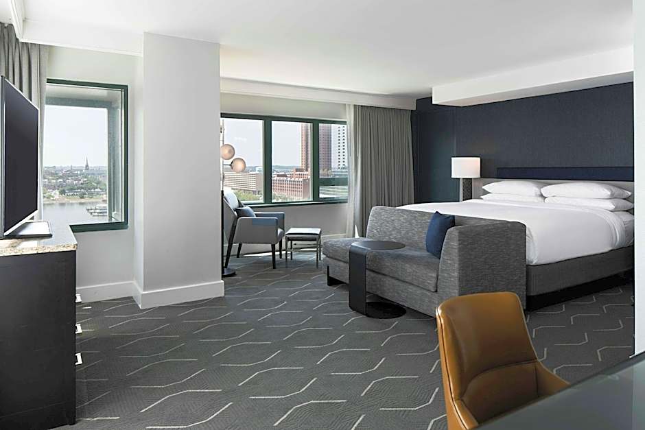 Photo 1 of 10 of Executive 1 Bedroom 1 King Bed Suite, Harbor View