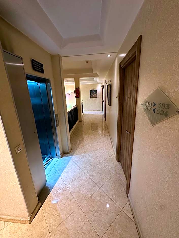 Hotel Mounia