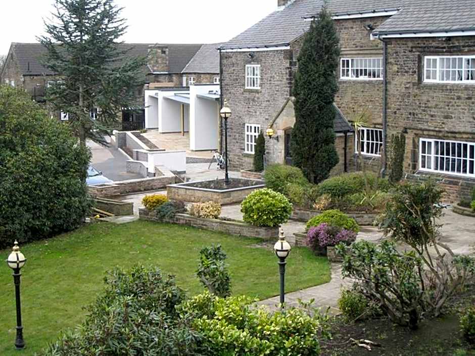 B/W Plus Lancashire Manor Hotel