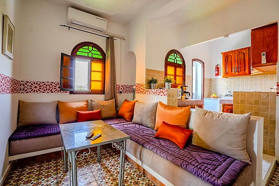 Riad Salt River