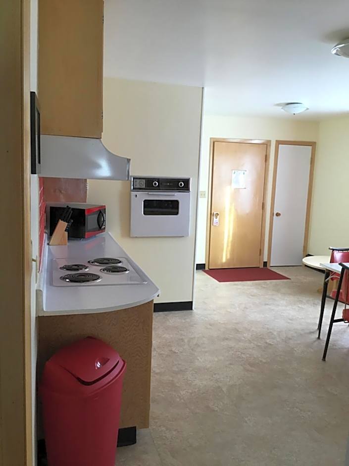Cedars Motel