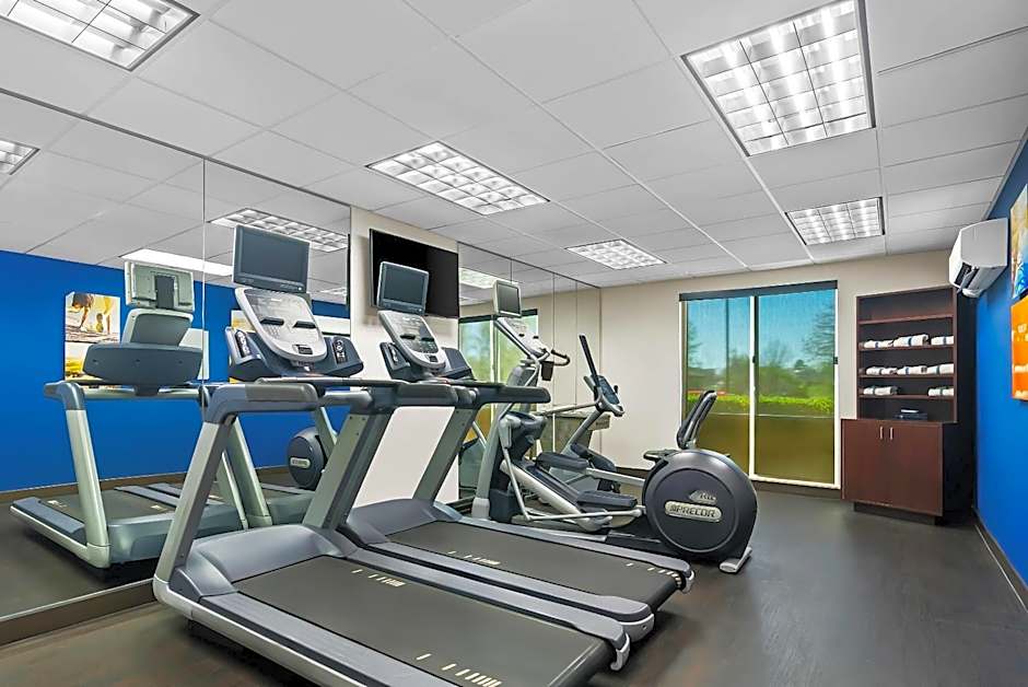 Comfort Suites Bentonville - Rogers