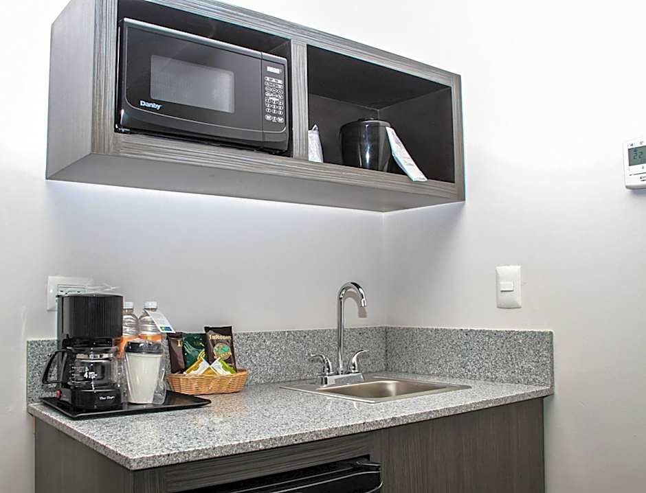 Holiday Inn Express Hotel & Suites Hermosillo By IHG