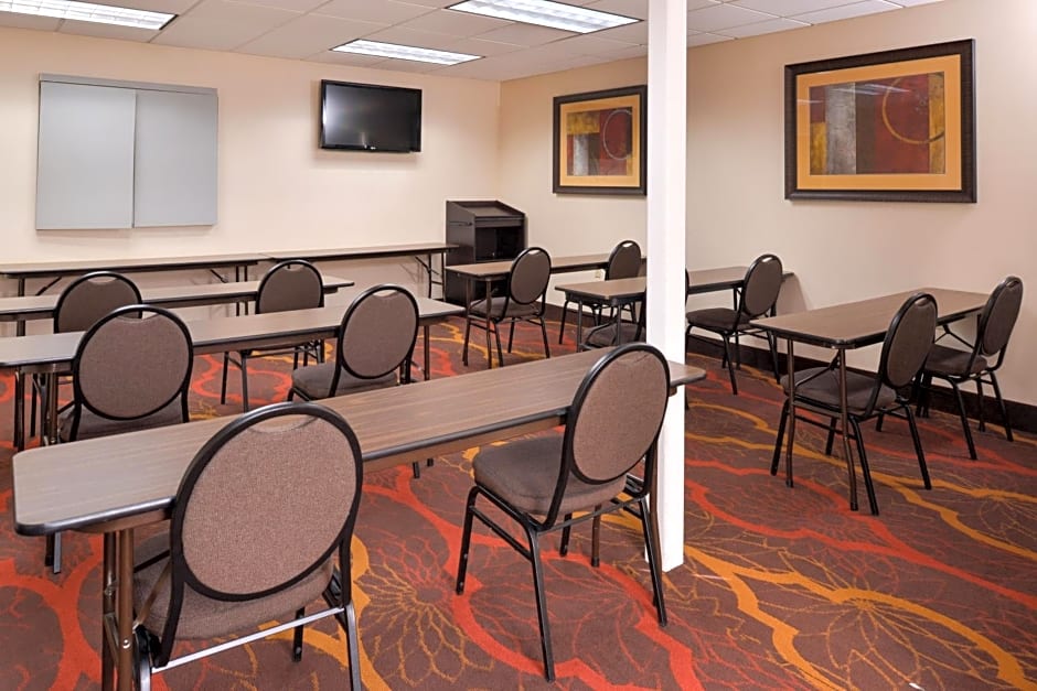 Hampton Inn Columbus-East