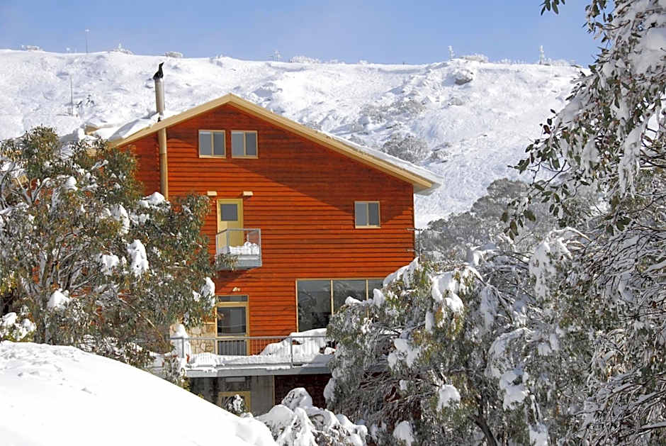 Summit Ridge Alpine Lodge