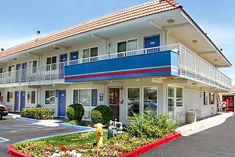 Motel 6-Lancaster, CA