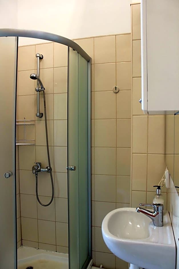 Viru Backpackers Hostel