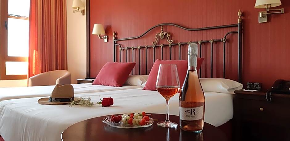 Complejo Enoturístico Finca La Estacada