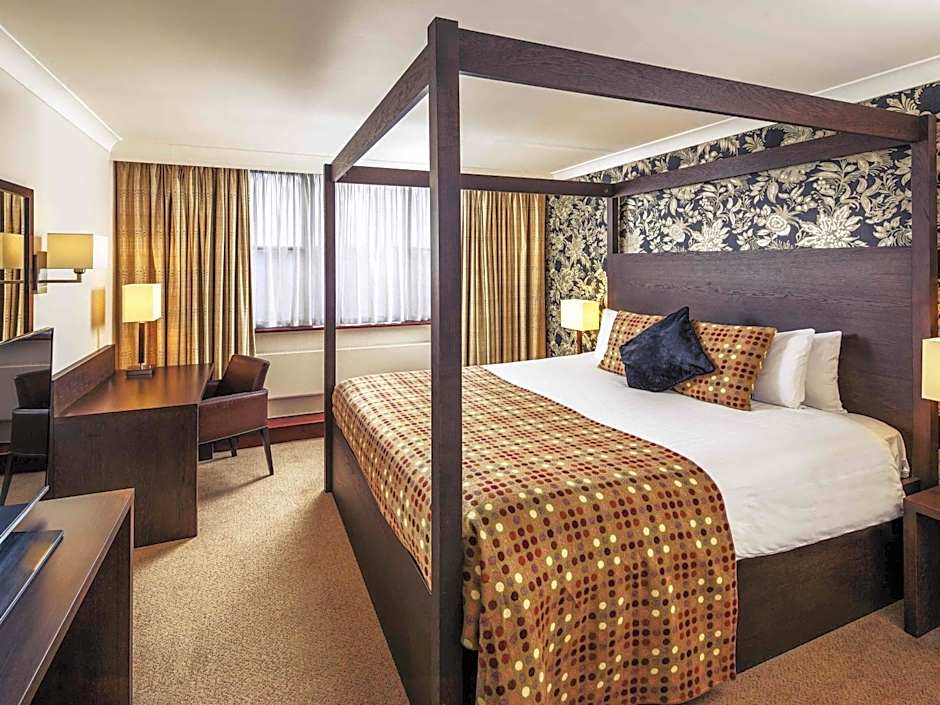 Mercure Maidstone Great Danes Hotel