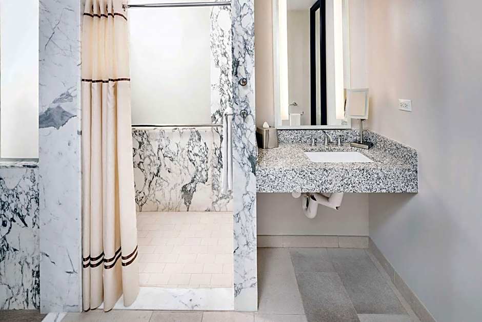 West 57th Street By Hilton Club