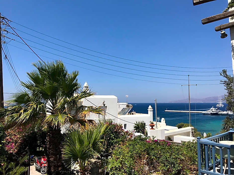 Studios & Suites Rania