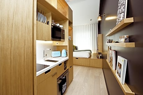 WILDE STUDIO- Capacity 3