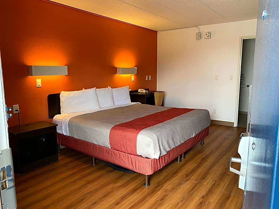 Motel 6-Memphis, TN - Downtown
