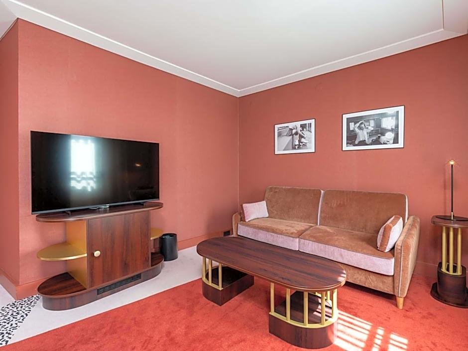 Nest Hotel Paris la Défense - MGallery Collection