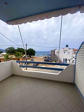 Studio Apartment with Sea View
