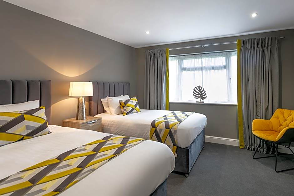 Roydon Marina Village Hotel