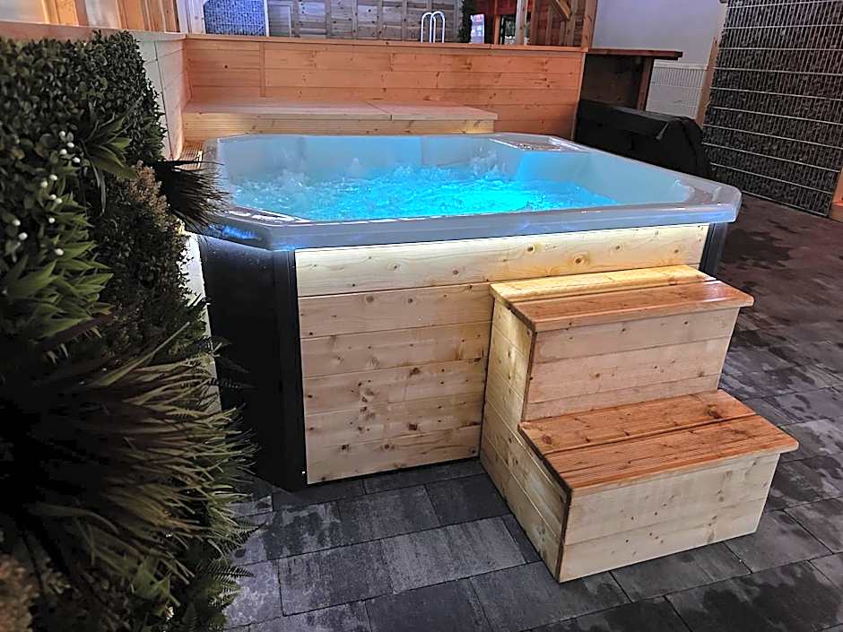 Domki Złote Piaski Kryty Basen Sauna Jacuzzi