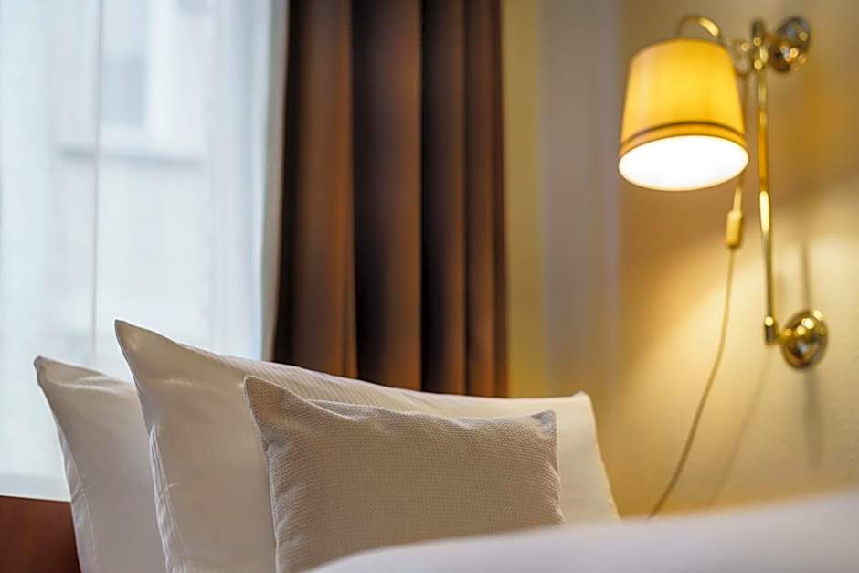 Novum Hotel Kronprinz Hamburg Hauptbahnhof