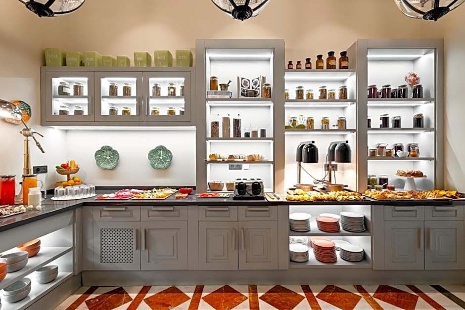 Joya del Casco Boutique Hotel by Shiadu