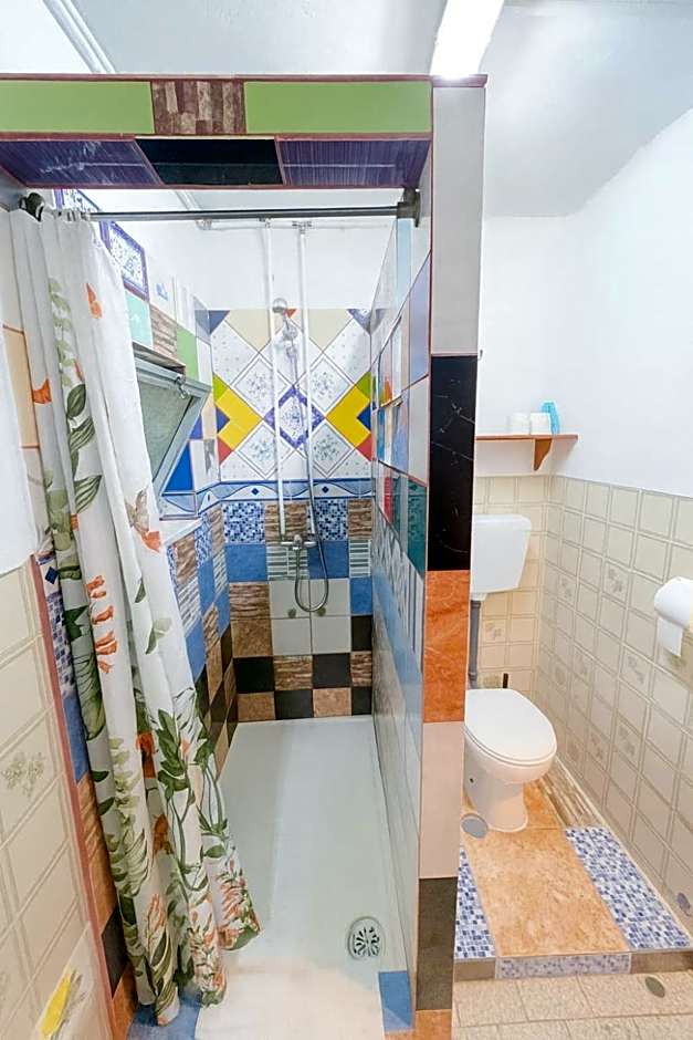 Lagos Central Suite DBV Guesthouse