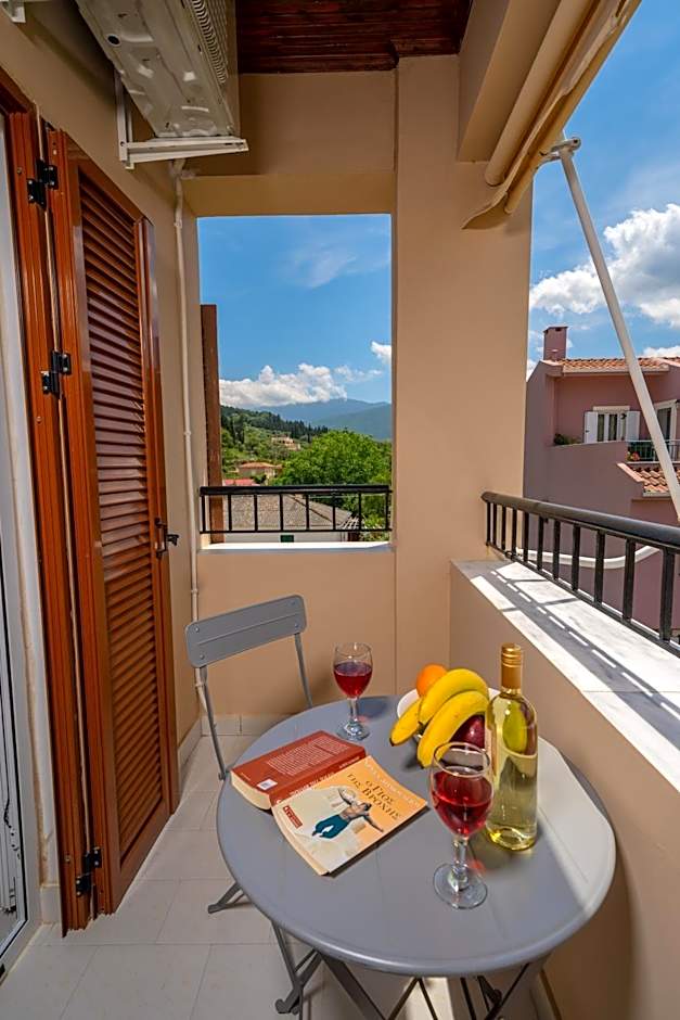 Mary's Studios & Apartment