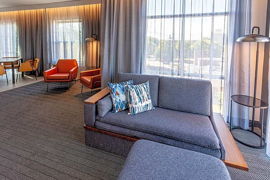 Courtyard by Marriott Rochester Downtown