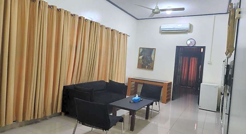 Qurum Beach Hotel