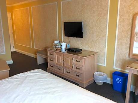 King Room - Non-Smoking