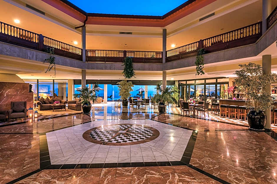 Casa León Royal Retreat