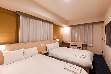 Superior Twin Room - Non-Smoking