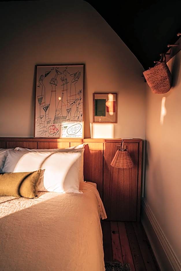 Somewhere Inn Collingwood