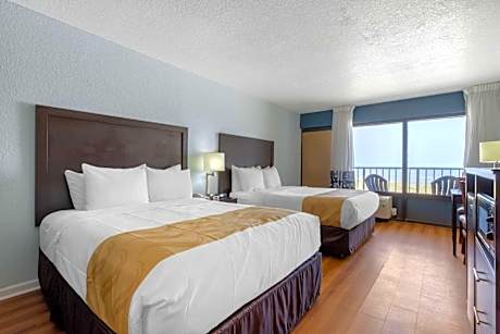 Queen Room with Two Queen Beds and Ocean View - Non-Smoking