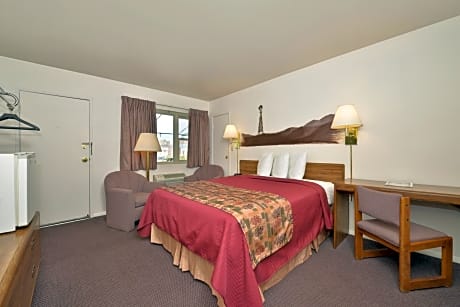 1 Queen Bed-Nonsmoking-Free Wifi-Microwave- Minifridge-Coffeemaker-Flat Panel Cable Tv-Espn