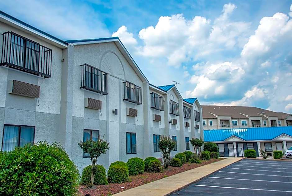 Days Inn by Wyndham Troy