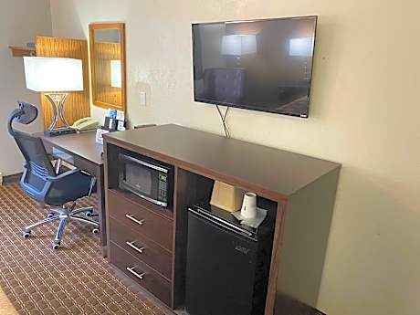 King Room - Non-Smoking