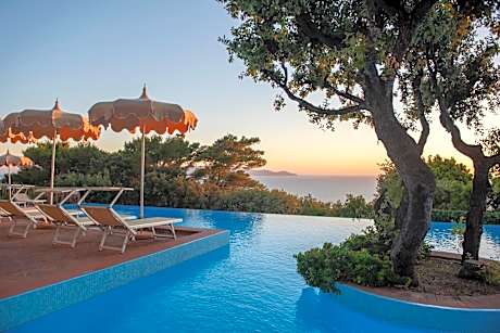 Boutique Hotel Torre Di Cala Piccola