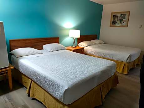 Standard Queen Room with Two Queen Beds