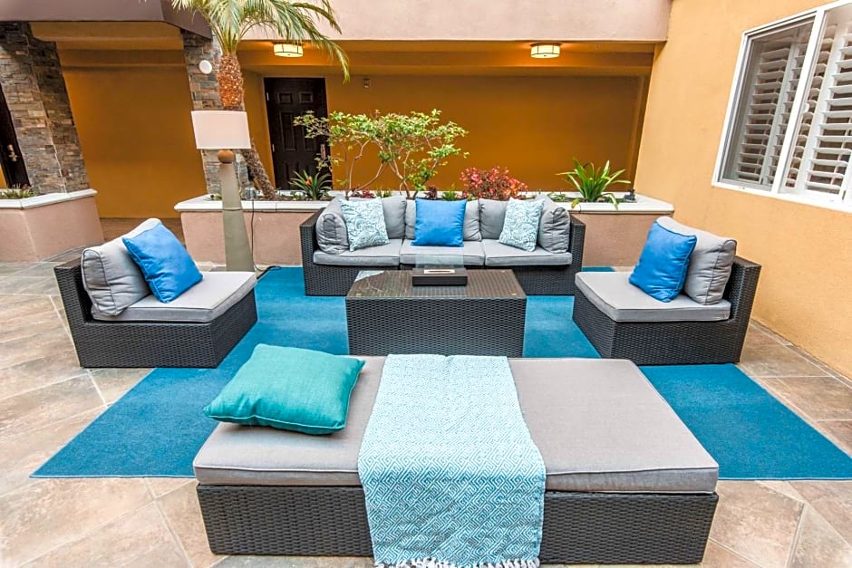 Best Western Plus Manhattan Beach Hotel