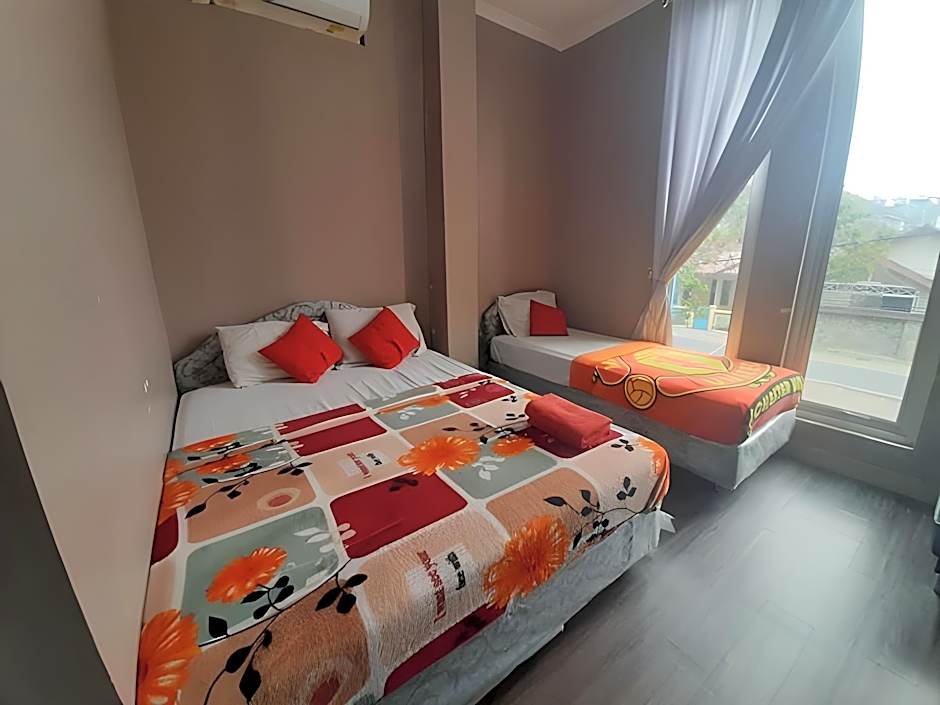 Hotel O Enggal Near Gor Saburai Formerly Hotel Pelangi